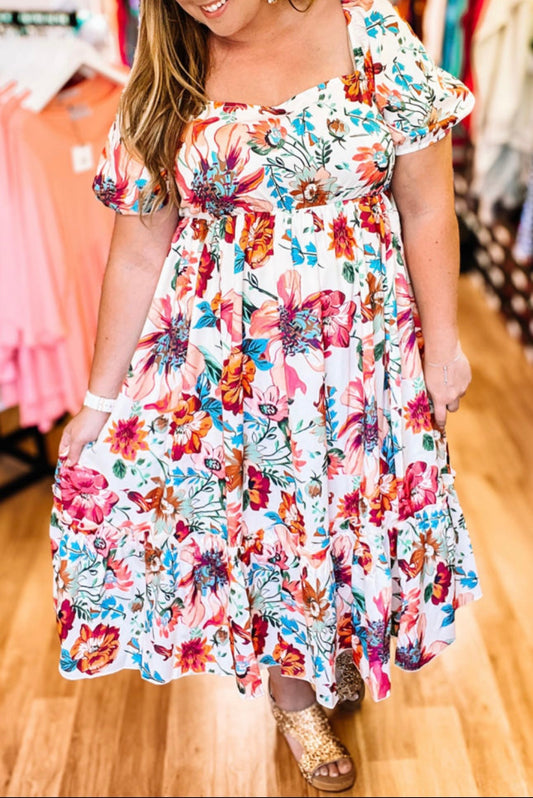 Abbey Curvy Lined Maxi Dress